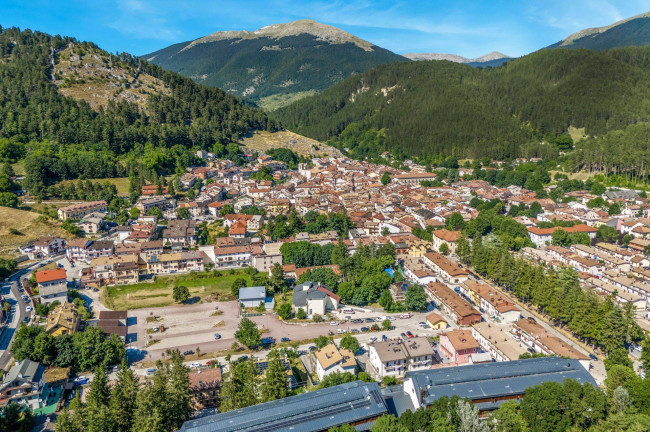 Turistico-alberghiero in vendita a Pescasseroli