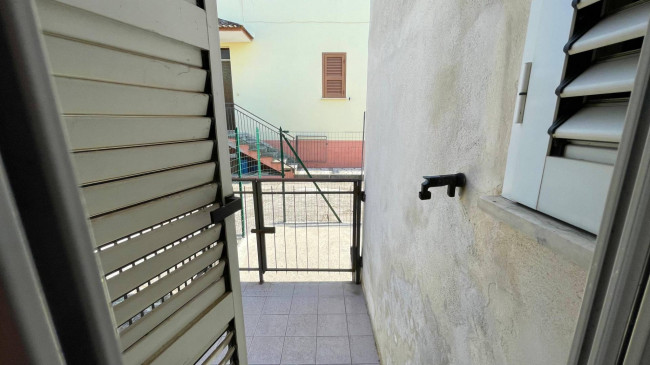 soluzione semiindipendente in vendita a Aquino