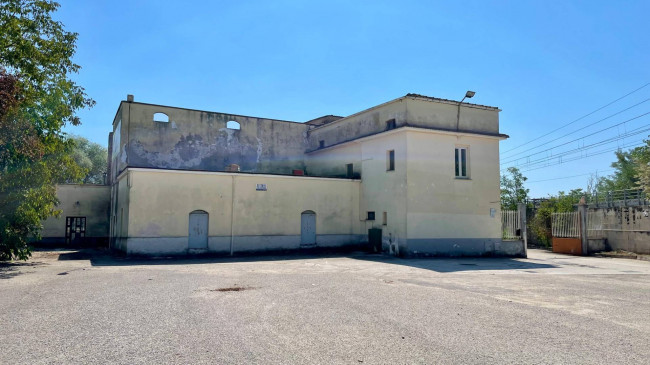 Palazzo intero stabile in affitto/vendita a Castrocielo
