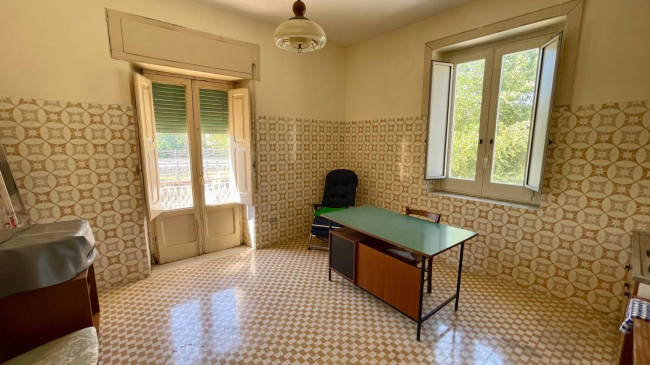 Palazzo intero stabile in affitto/vendita a Castrocielo
