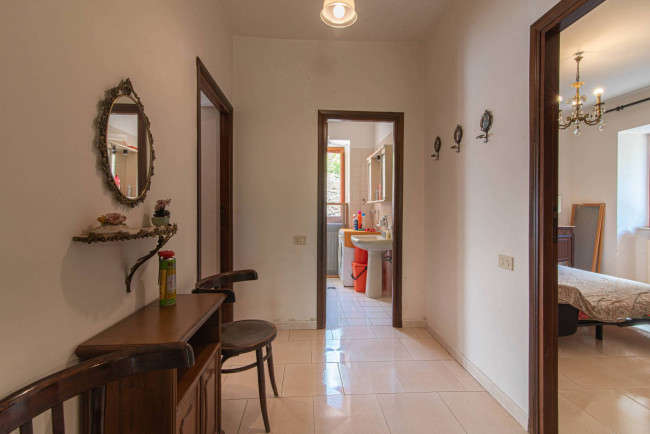 Villa for sale in Arce