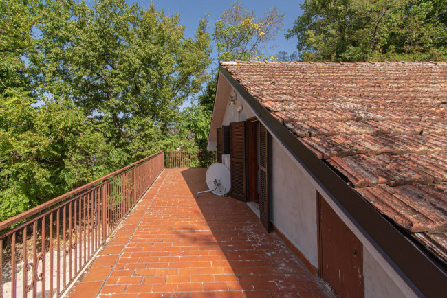 Villa for sale in Arce