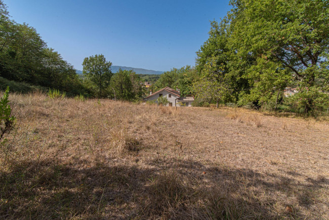Villa for sale in Arce