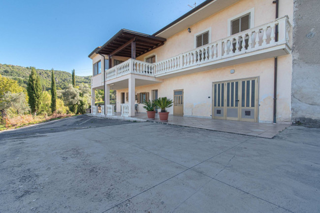 detached house for sale in Arpino