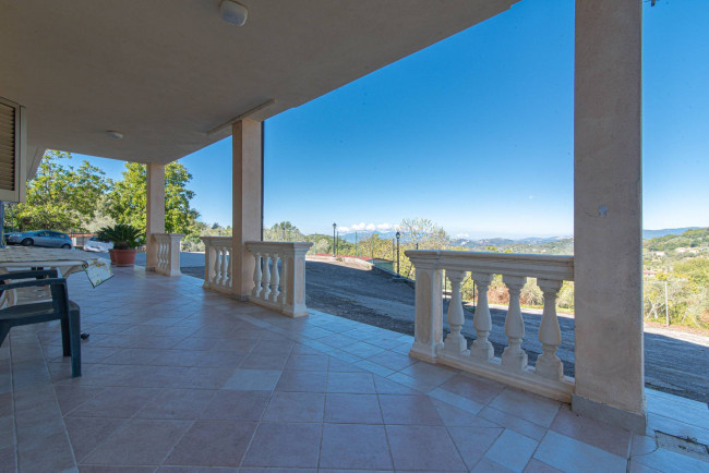 detached house for sale in Arpino