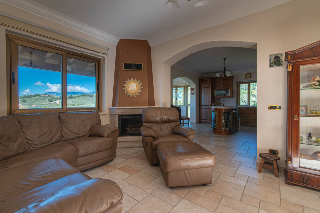 detached house for sale in Arpino