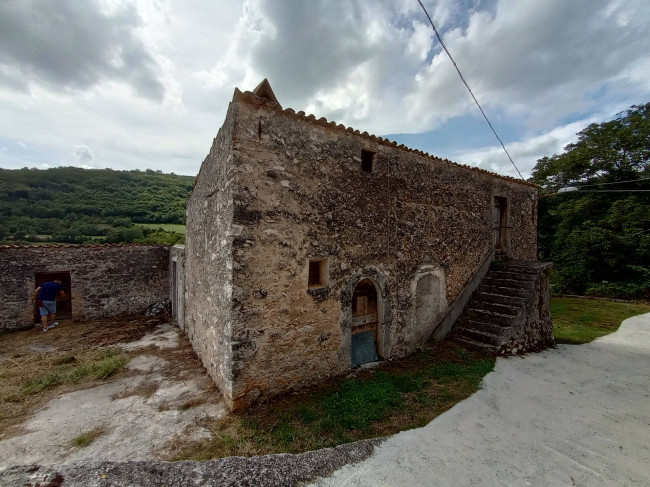 farmhouse for sale in Alvito