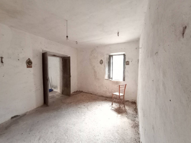 farmhouse for sale in Alvito