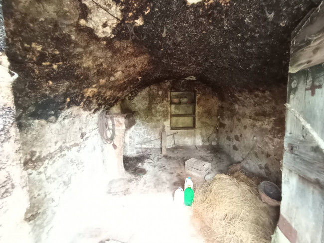 farmhouse for sale in Alvito