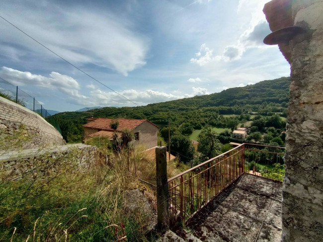 farmhouse for sale in Alvito