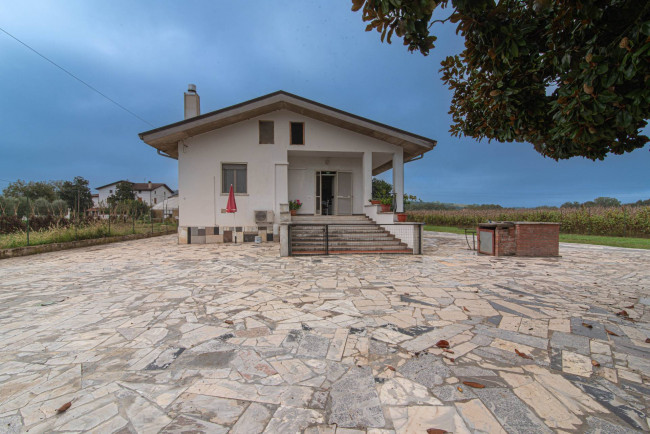 Villa in vendita a Pontecorvo