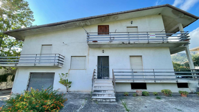 detached house for sale in Arce