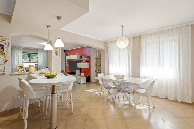 Villa for sale in San Giovanni Incarico