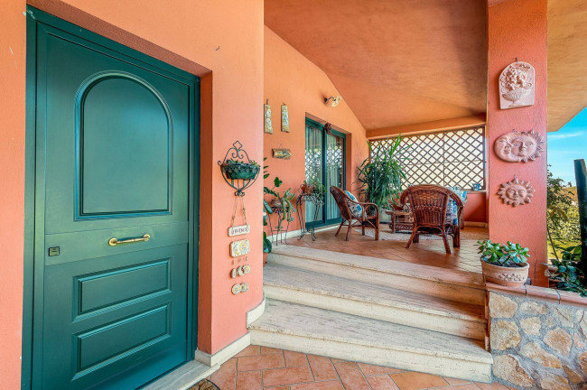 Villa for sale in San Giovanni Incarico