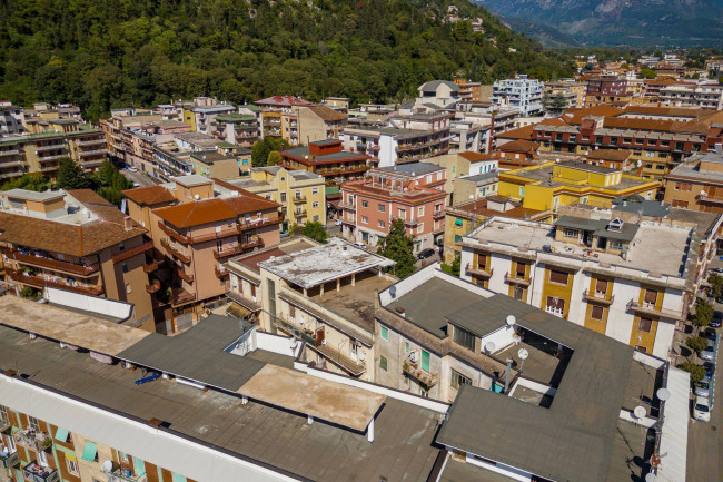 Palazzo intero stabile in vendita a Cassino