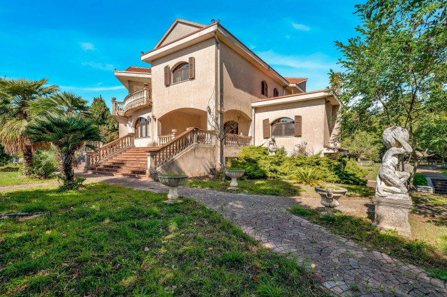 Villa in vendita a Rocca d'Evandro