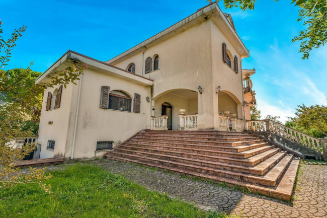 Villa in vendita a Rocca d'Evandro