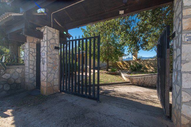Villa for sale in Alatri
