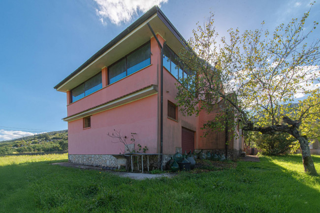 Casa indipendente in vendita a Segni