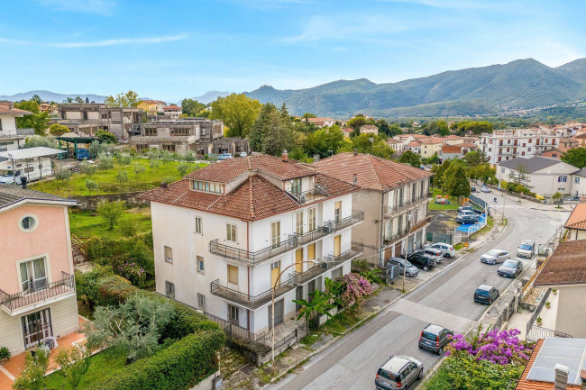 Palazzo intero stabile in vendita a Sant'Elia Fiumerapido
