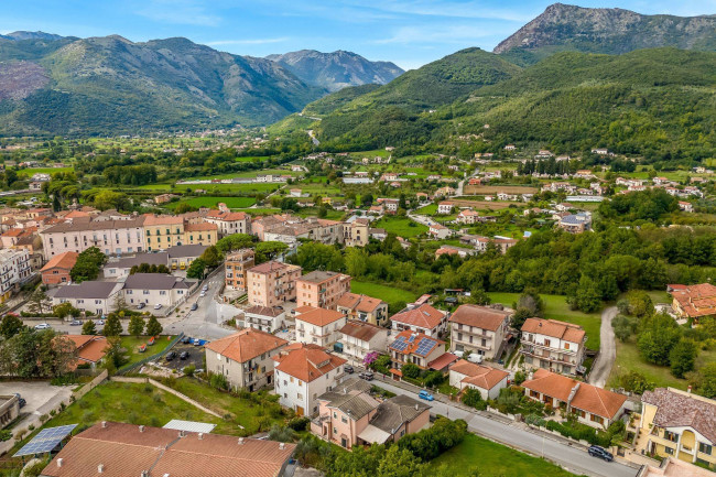 Palazzo intero stabile in vendita a Sant'Elia Fiumerapido