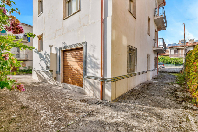 Palazzo intero stabile in vendita a Sant'Elia Fiumerapido