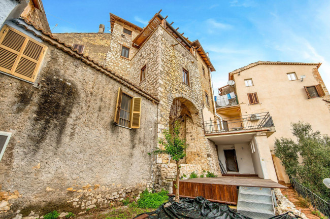Palazzo storico in vendita a Prossedi