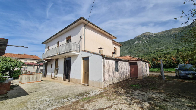 detached house for sale in Roccasecca