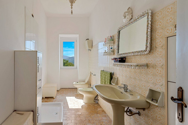 Casale di campagna in vendita a Casalvieri