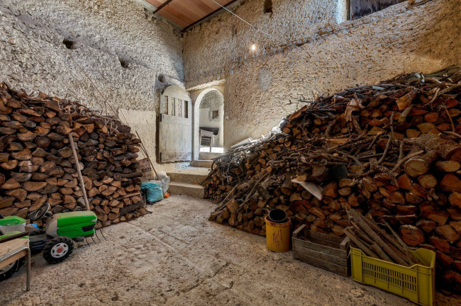 Casale di campagna in vendita a Casalvieri