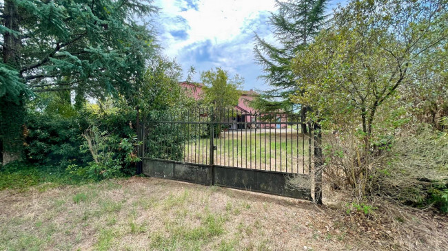 farmhouse for sale in Pontecorvo