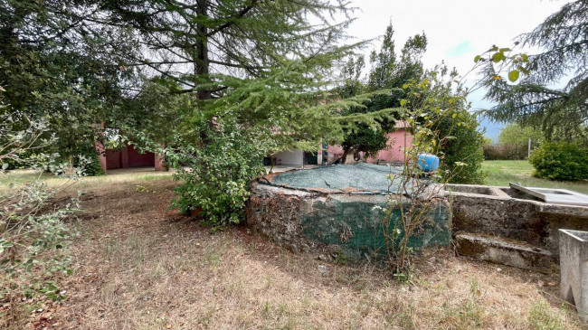 farmhouse for sale in Pontecorvo
