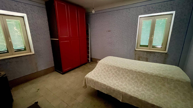 farmhouse for sale in Pontecorvo