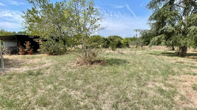 farmhouse for sale in Pontecorvo
