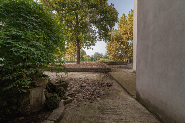 Palazzo intero stabile in vendita a Pontecorvo