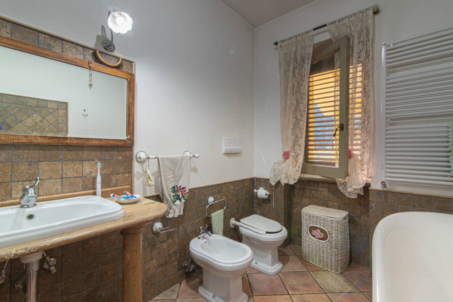 Villa in vendita a Cervaro