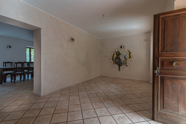 Villa in vendita a Cervaro