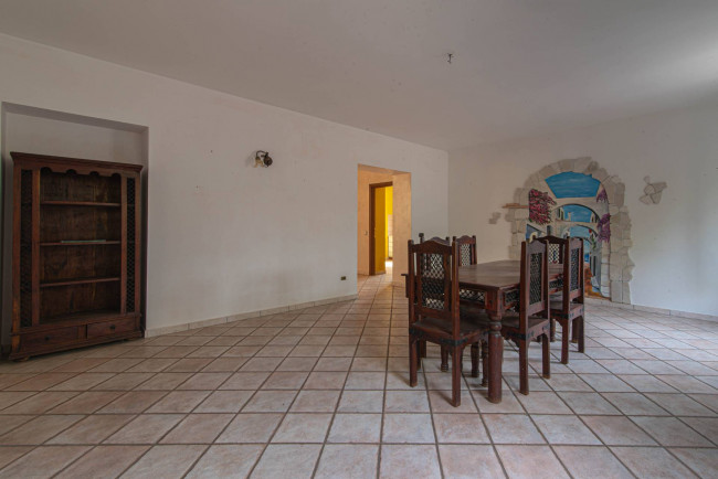 Villa in vendita a Cervaro