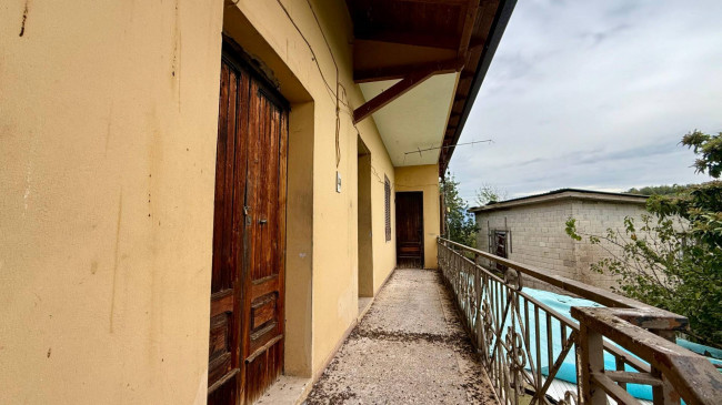 farmhouse for sale in Boville Ernica
