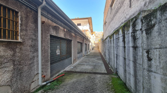Box o garage in vendita a Atina