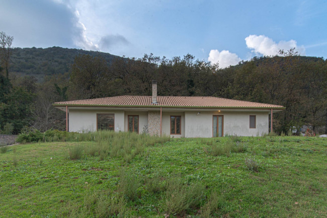 Villa in vendita a Campodimele (LT)