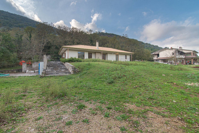 Villa in vendita a Campodimele (LT)