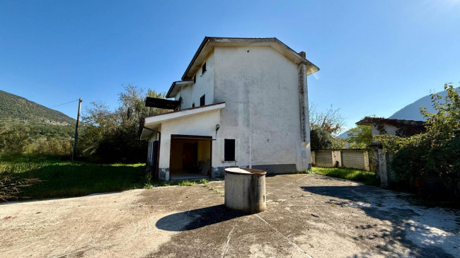 Casa indipendente in vendita a Pico (FR)