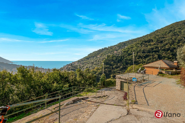 Villa in vendita a Recco (GE)