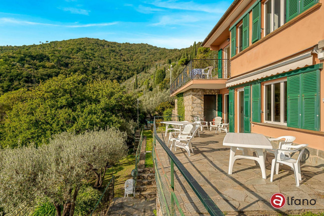 Villa in vendita a Recco (GE)