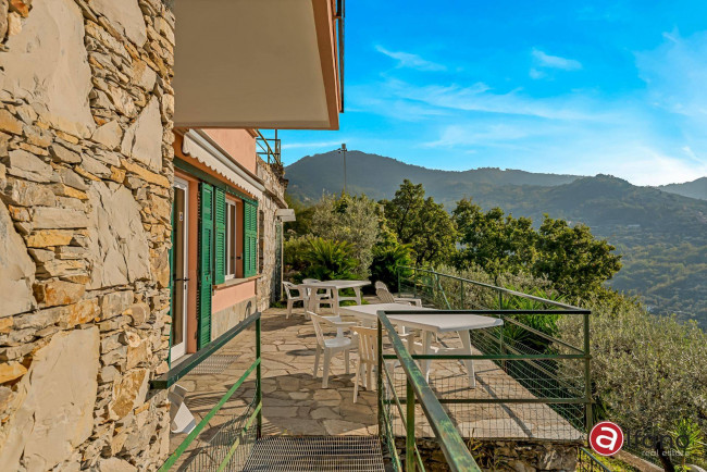 Villa in vendita a Recco (GE)