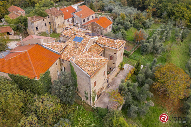 Casale di campagna in vendita a Casalvieri