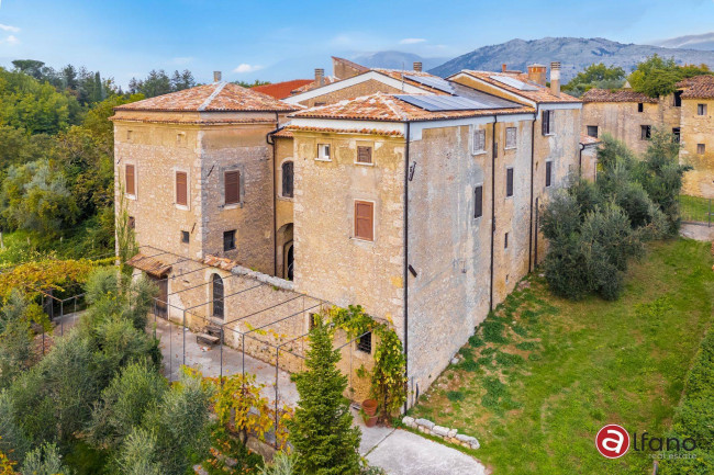Casale di campagna in vendita a Casalvieri