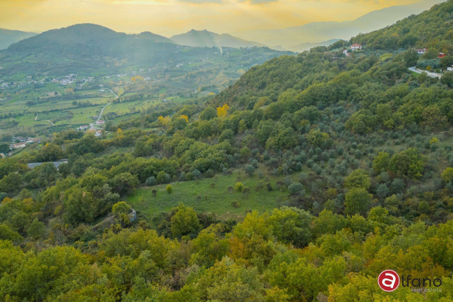 Casale di campagna in vendita a Campoli Appennino