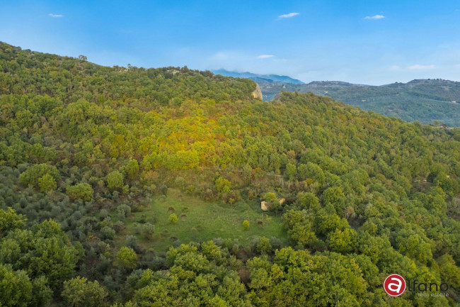 Casale di campagna in vendita a Campoli Appennino